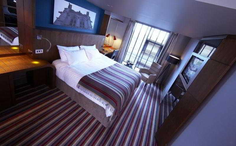 Village Hotel Solihull Szoba fotó