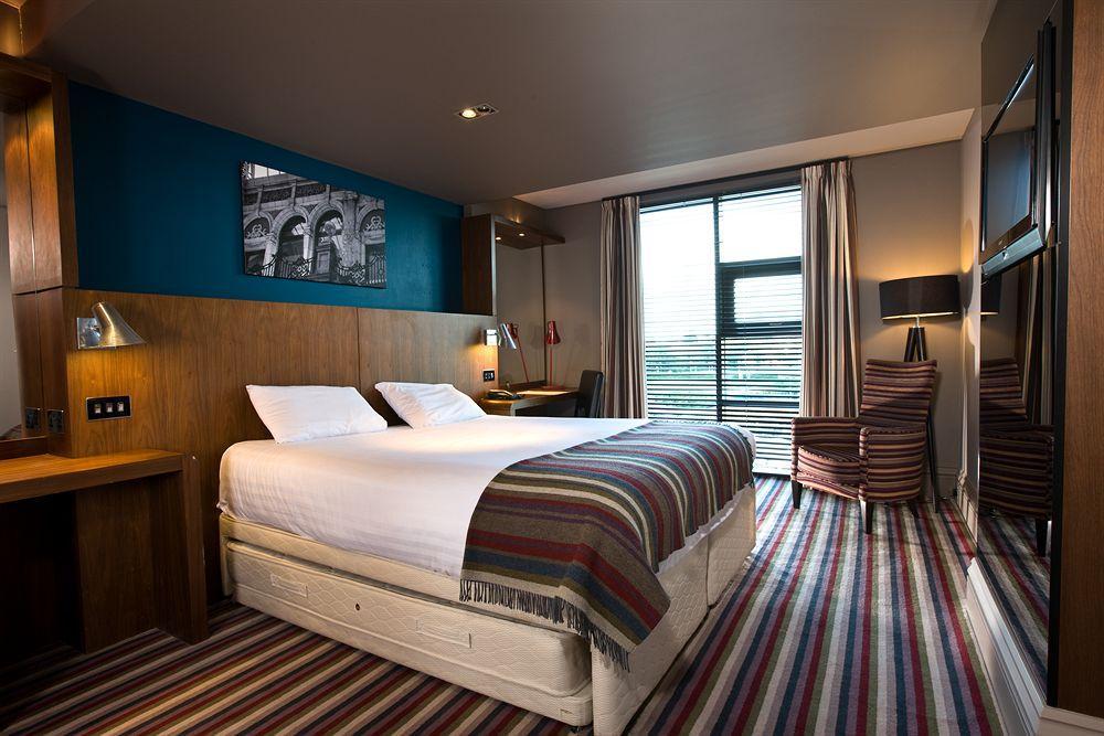 Village Hotel Solihull Kültér fotó